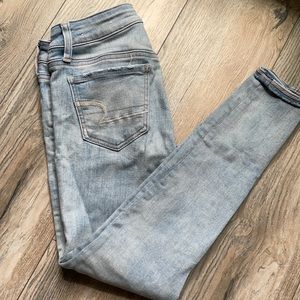 American Eagle ankle jeans